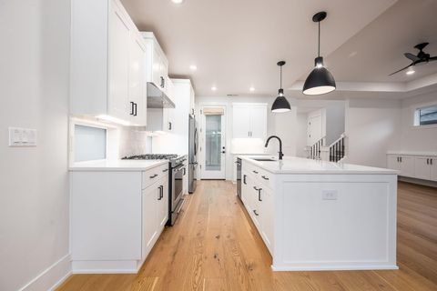 Tiny photo for 62667 NW McClain Drive, Bend, OR 97703 (MLS # 220212595)