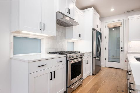 Tiny photo for 62667 NW McClain Drive, Bend, OR 97703 (MLS # 220212595)