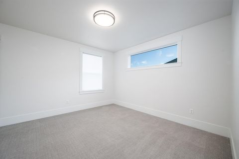 Tiny photo for 62667 NW McClain Drive, Bend, OR 97703 (MLS # 220212595)