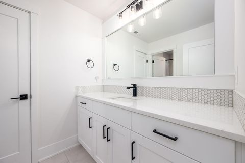 Tiny photo for 62667 NW McClain Drive, Bend, OR 97703 (MLS # 220212595)