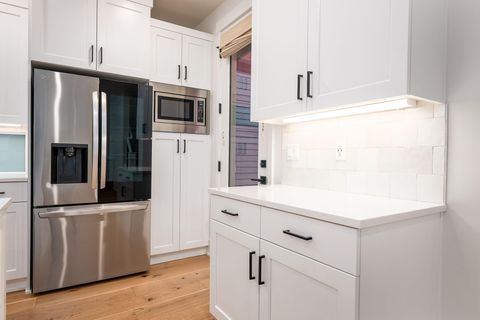 Tiny photo for 62667 NW McClain Drive, Bend, OR 97703 (MLS # 220212595)