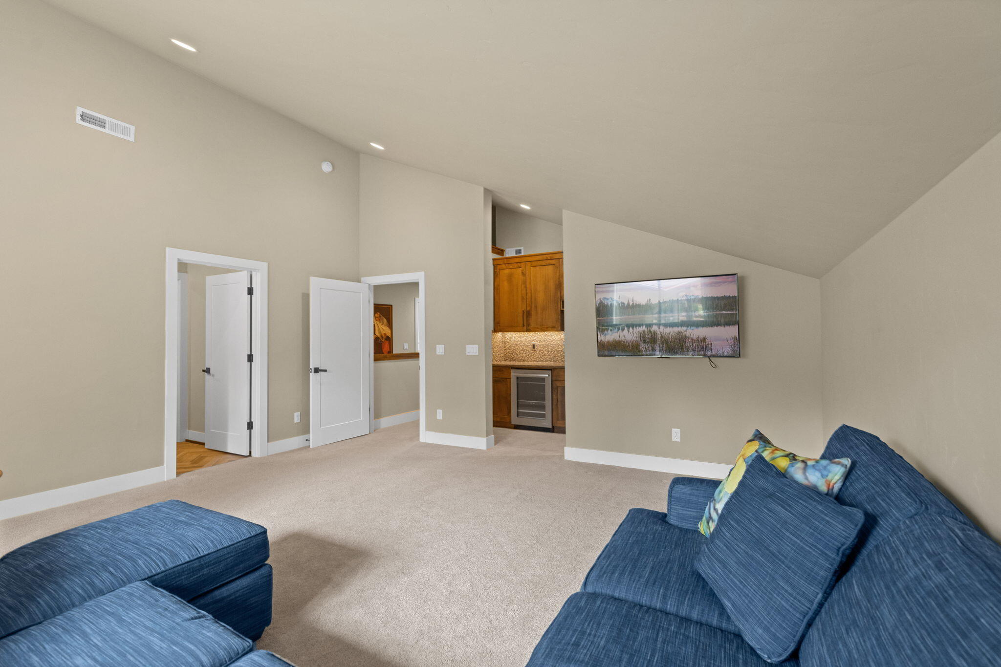 Broken Top - Residential