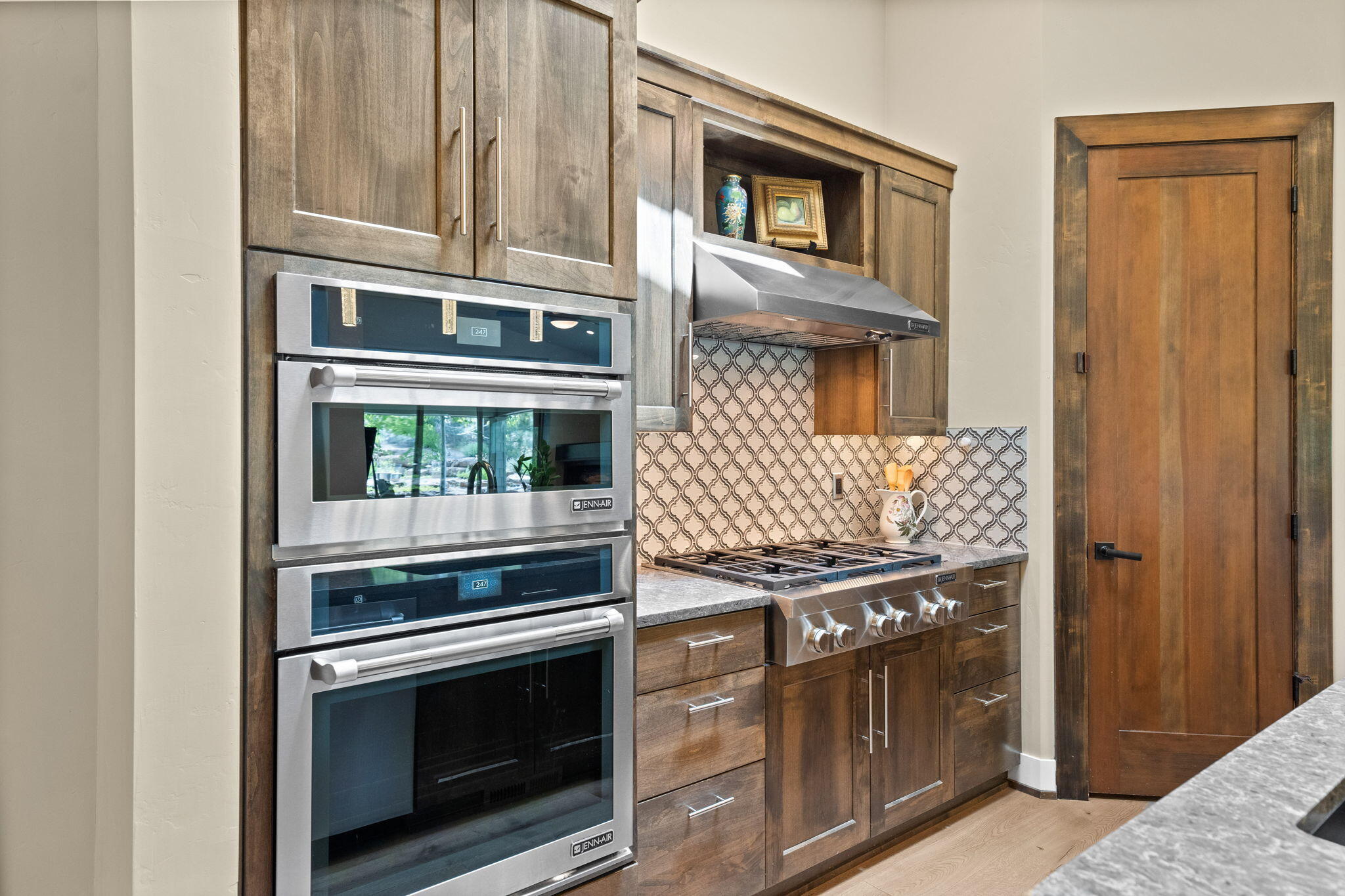 Broken Top - Residential