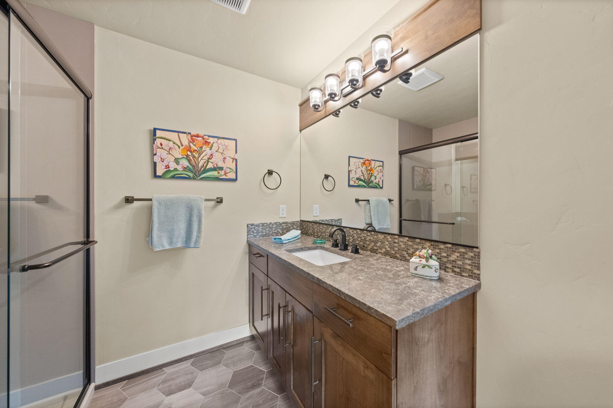 Broken Top - Residential