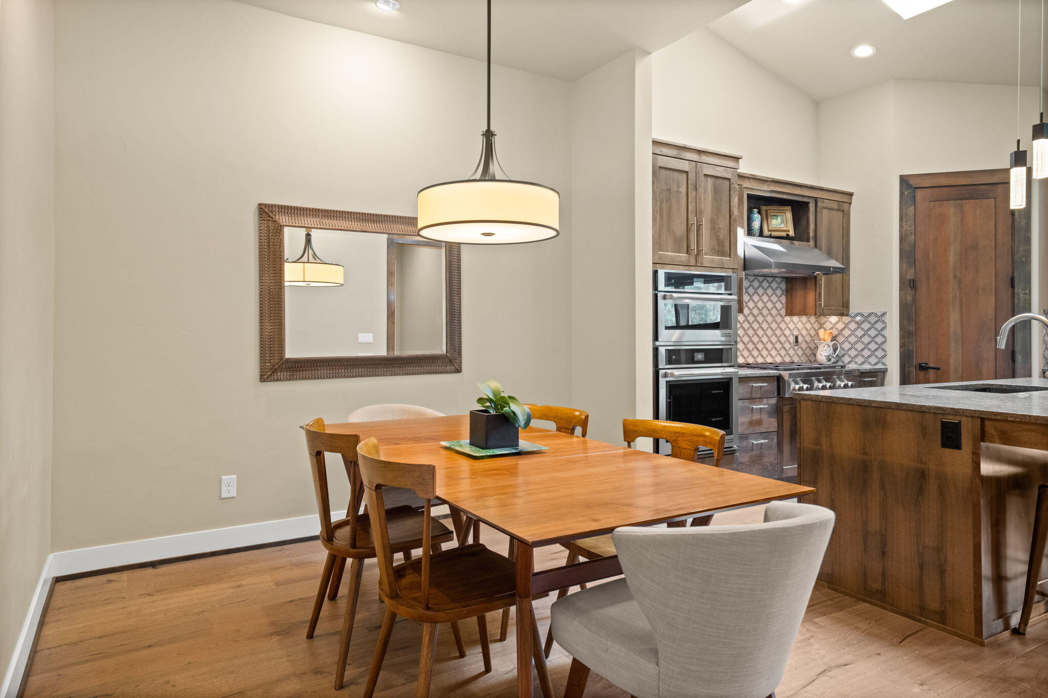 Broken Top - Residential