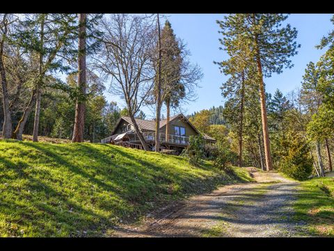 1801 Wagon Trail Drive Jacksonville OR 97530