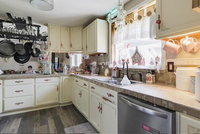 Desert Woods - Residential