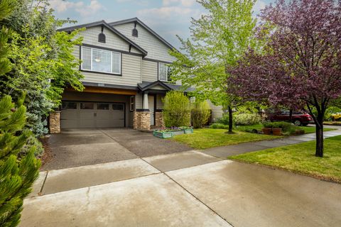 835 NE Locksley Drive Bend OR 97701