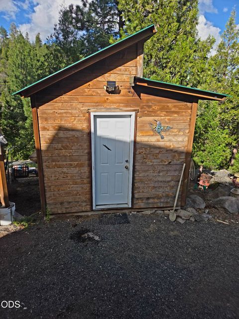 Tiny photo for 31276 Seal Lane, Bonanza, OR 97623 (MLS # 220224566)