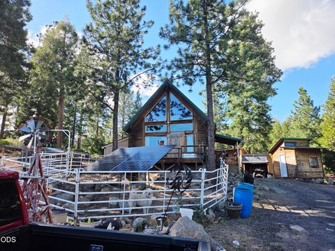 Tiny photo for 31276 Seal Lane, Bonanza, OR 97623 (MLS # 220224566)