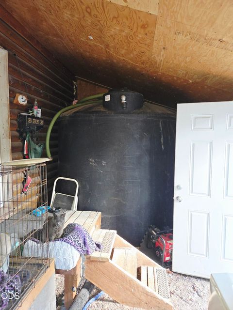 Tiny photo for 31276 Seal Lane, Bonanza, OR 97623 (MLS # 220224566)
