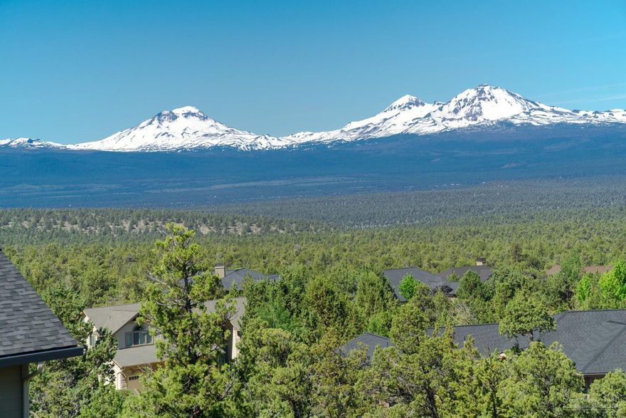 Fabulous Cascade Mtn views from this large .51 acre lot located at the top of Eagle Crest Resort. You will never tire of these views!! Large lot slopes gently down from the street, lending itself to a daylight basement or tons of storage below. Big view lots are few, come see this amazing lot & start enjoying Resort life today!