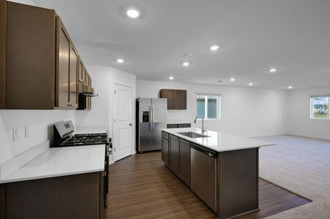 Tiny photo for 51787 Jubilee Pine Dr Dr, La Pine, OR 97739 (MLS # 220213904)