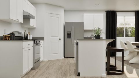 Tiny photo for 51787 Jubilee Pine Dr Dr, La Pine, OR 97739 (MLS # 220213904)