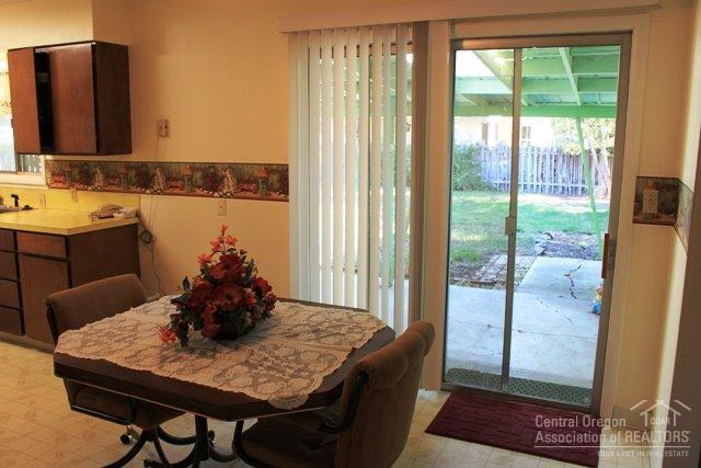 Oregon + Western - Residential