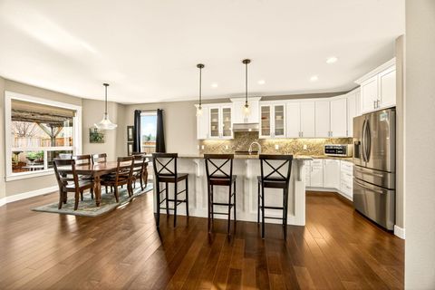 Tiny photo for 4477 Vista Pointe Drive, Medford, OR 97504 (MLS # 220217121)