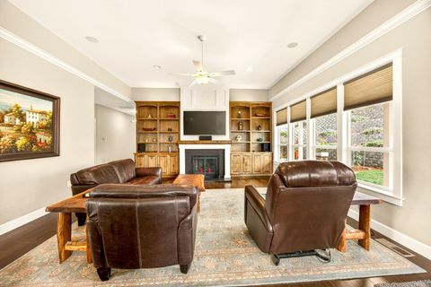 Tiny photo for 4477 Vista Pointe Drive, Medford, OR 97504 (MLS # 220217121)