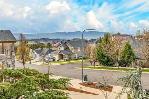 Tiny photo for 4477 Vista Pointe Drive, Medford, OR 97504 (MLS # 220217121)