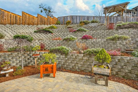 Tiny photo for 4477 Vista Pointe Drive, Medford, OR 97504 (MLS # 220217121)