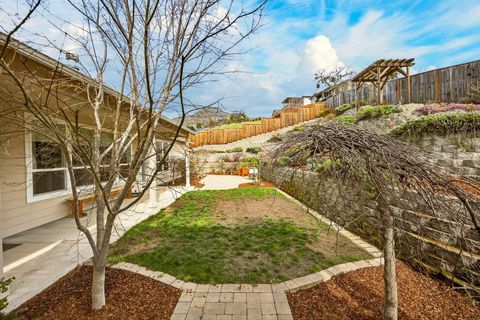 Tiny photo for 4477 Vista Pointe Drive, Medford, OR 97504 (MLS # 220217121)