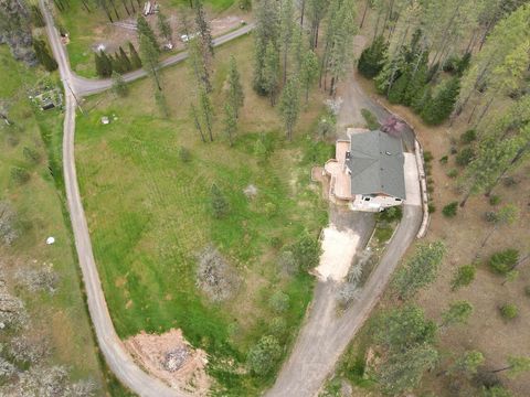 Tiny photo for 580 Ragsdale Road, Trail, OR 97541 (MLS # 220217800)