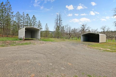 Tiny photo for 580 Ragsdale Road, Trail, OR 97541 (MLS # 220217800)