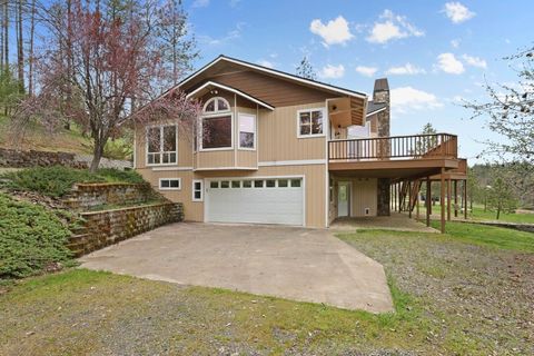 Tiny photo for 580 Ragsdale Road, Trail, OR 97541 (MLS # 220217800)