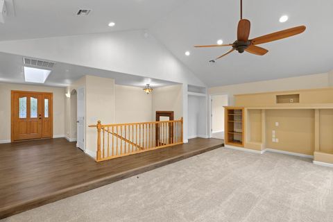 Tiny photo for 580 Ragsdale Road, Trail, OR 97541 (MLS # 220217800)