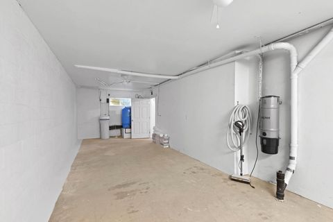 Tiny photo for 580 Ragsdale Road, Trail, OR 97541 (MLS # 220217800)