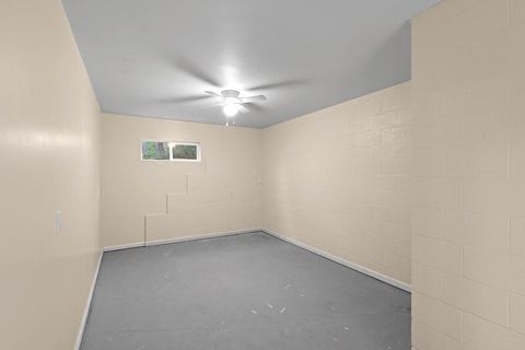 Tiny photo for 580 Ragsdale Road, Trail, OR 97541 (MLS # 220217800)