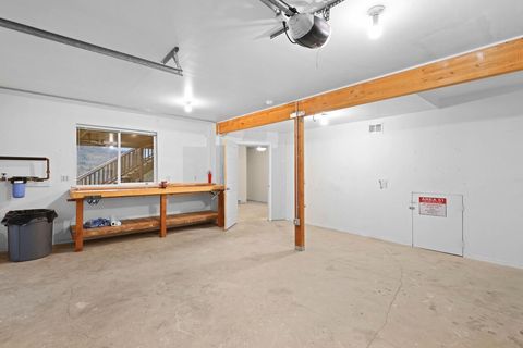 Tiny photo for 580 Ragsdale Road, Trail, OR 97541 (MLS # 220217800)