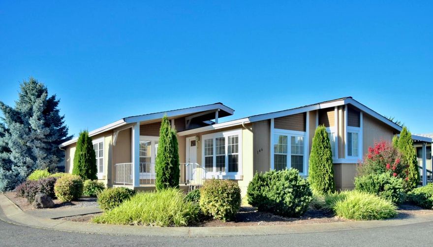 Super clean! Move-in ready large mobile home in desirable Willow Mobile Home Estates! Three bedroom Two bath home with extra large master bedroom and walk in closet, vaulted ceilings, all appliances are included along with  washer, dryer and extra refrigerator.  Guest bathroom has a new stand-up jetted tub. Park rent is $595 a month and includes water and sewer. Park does allow one pet per home in the park.  You won't want to miss out on this home!