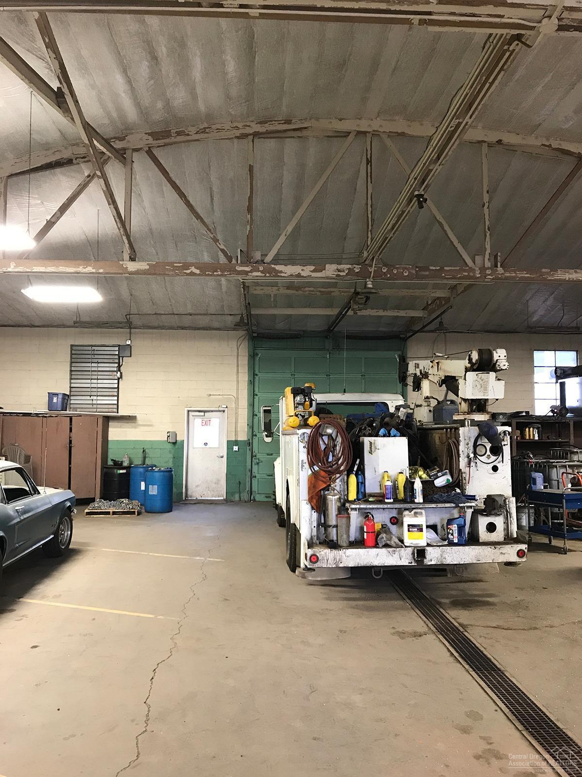 CLAB - Commercial Sale