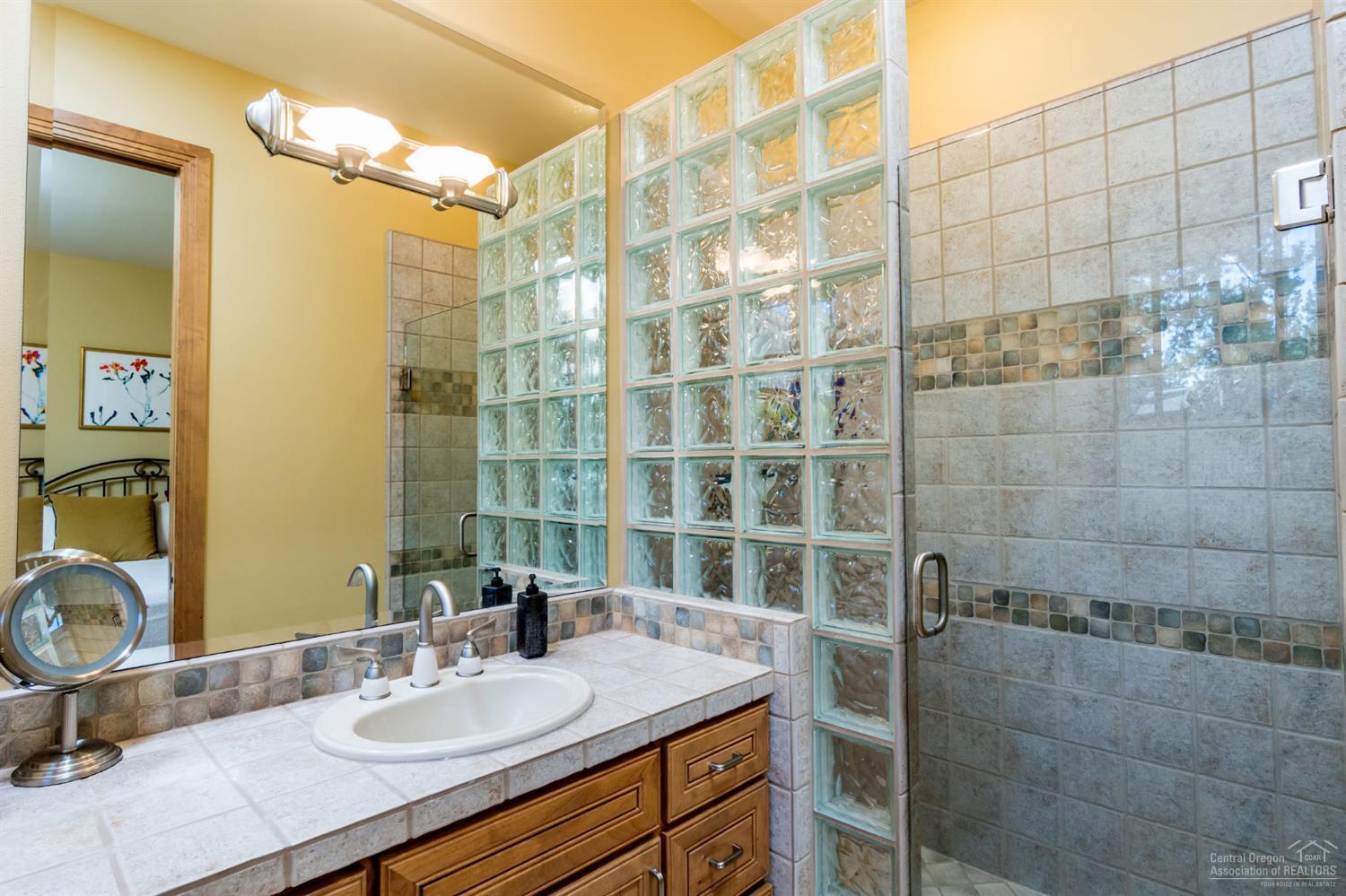 Broken Top - Residential