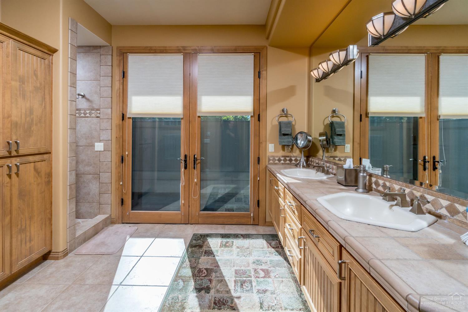 Broken Top - Residential