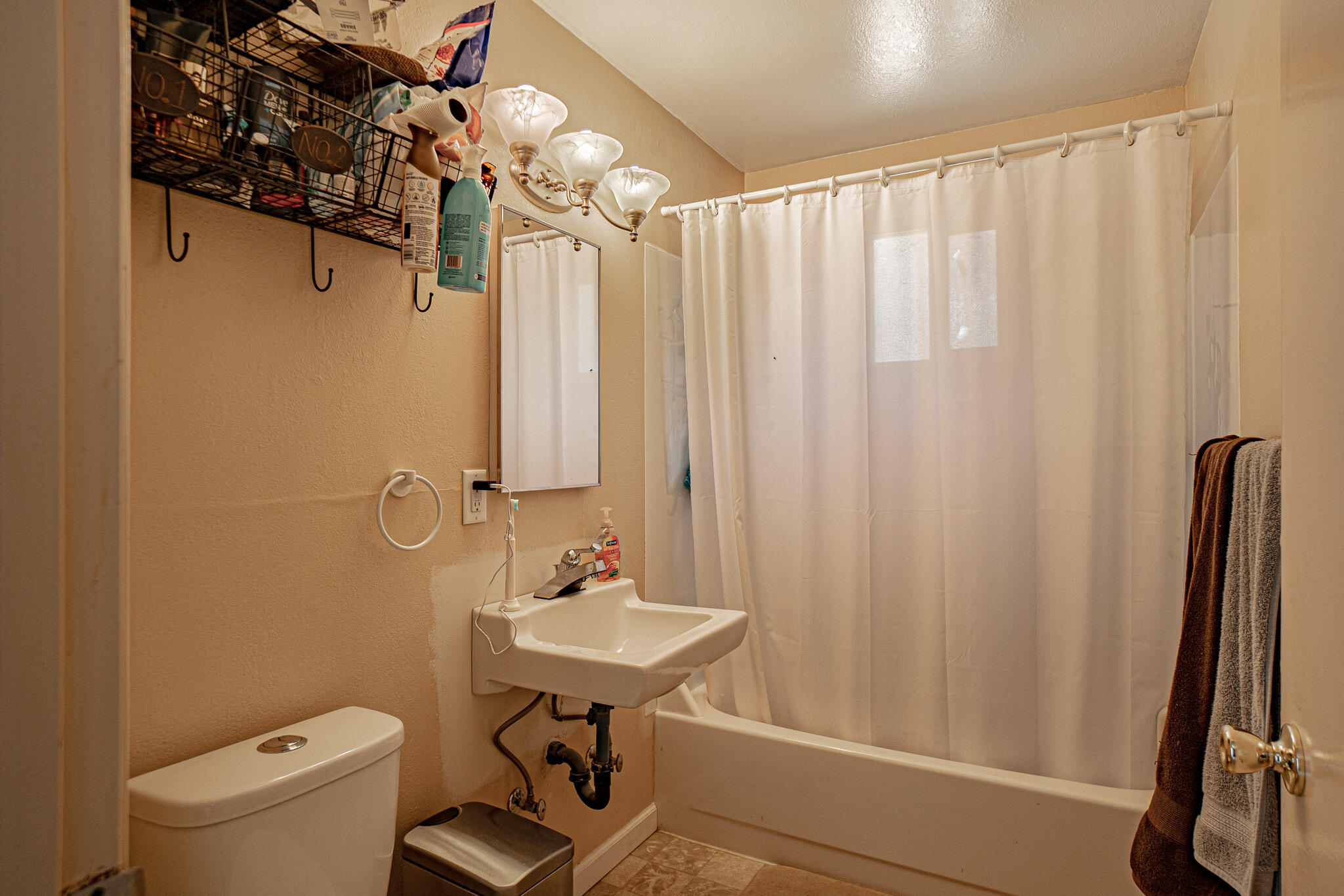 Land Of Many Oaks - Residential