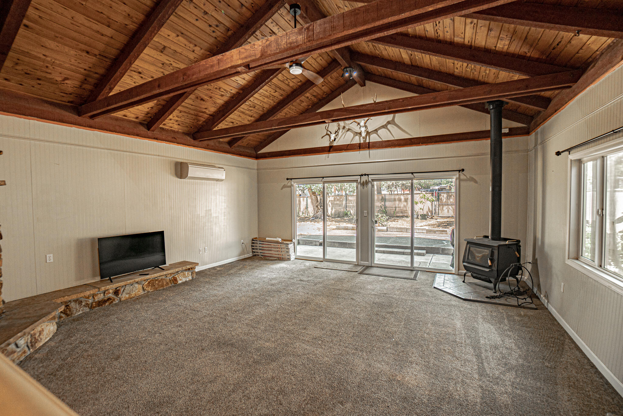 Land Of Many Oaks - Residential