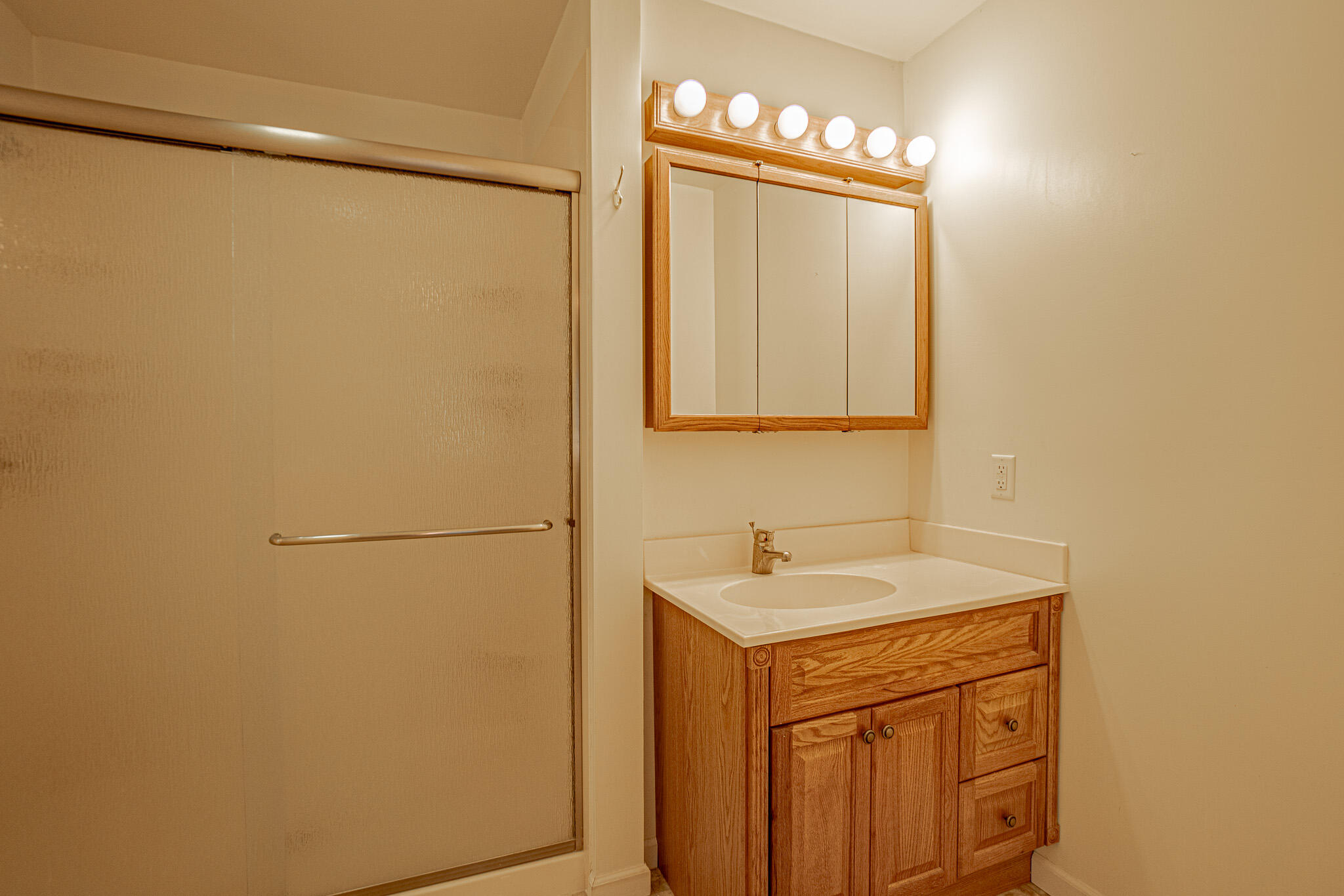 Land Of Many Oaks - Residential