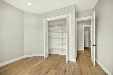 Tiny photo for 4007 Shamrock Drive, Medford, OR 97504 (MLS # 220217821)