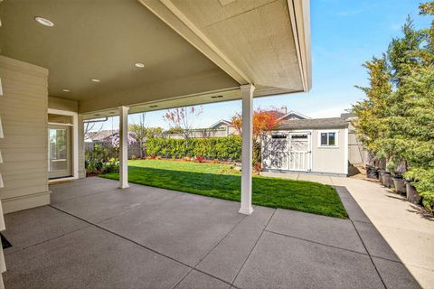 Tiny photo for 4007 Shamrock Drive, Medford, OR 97504 (MLS # 220217821)