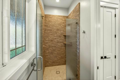 Tiny photo for 4007 Shamrock Drive, Medford, OR 97504 (MLS # 220217821)