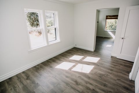 Tiny photo for 791 Lakeshore Drive, Klamath Falls, OR 97601 (MLS # 220211858)