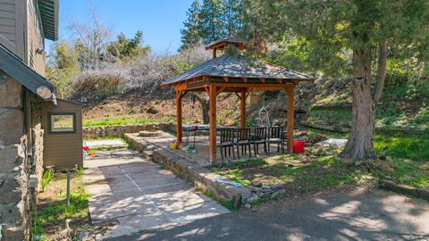 Tiny photo for 791 Lakeshore Drive, Klamath Falls, OR 97601 (MLS # 220211858)