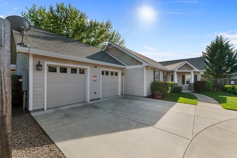 Tiny photo for 72 Pineridge Lane, Eagle Point, OR 97524 (MLS # 220219461)