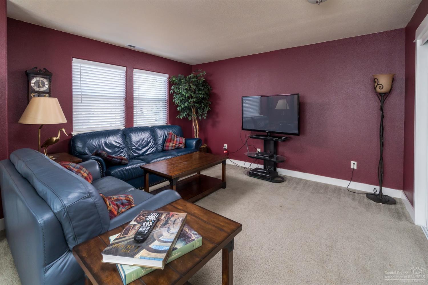 Skyliner Summit - Residential