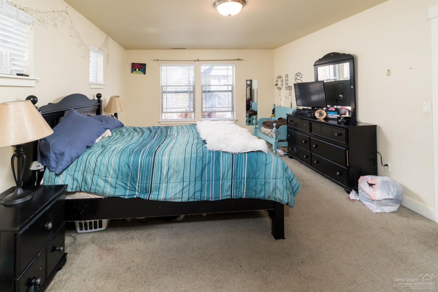 Skyliner Summit - Residential