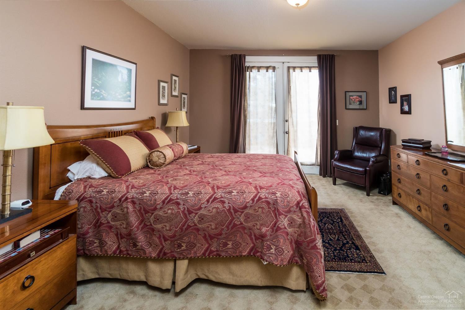 Skyliner Summit - Residential