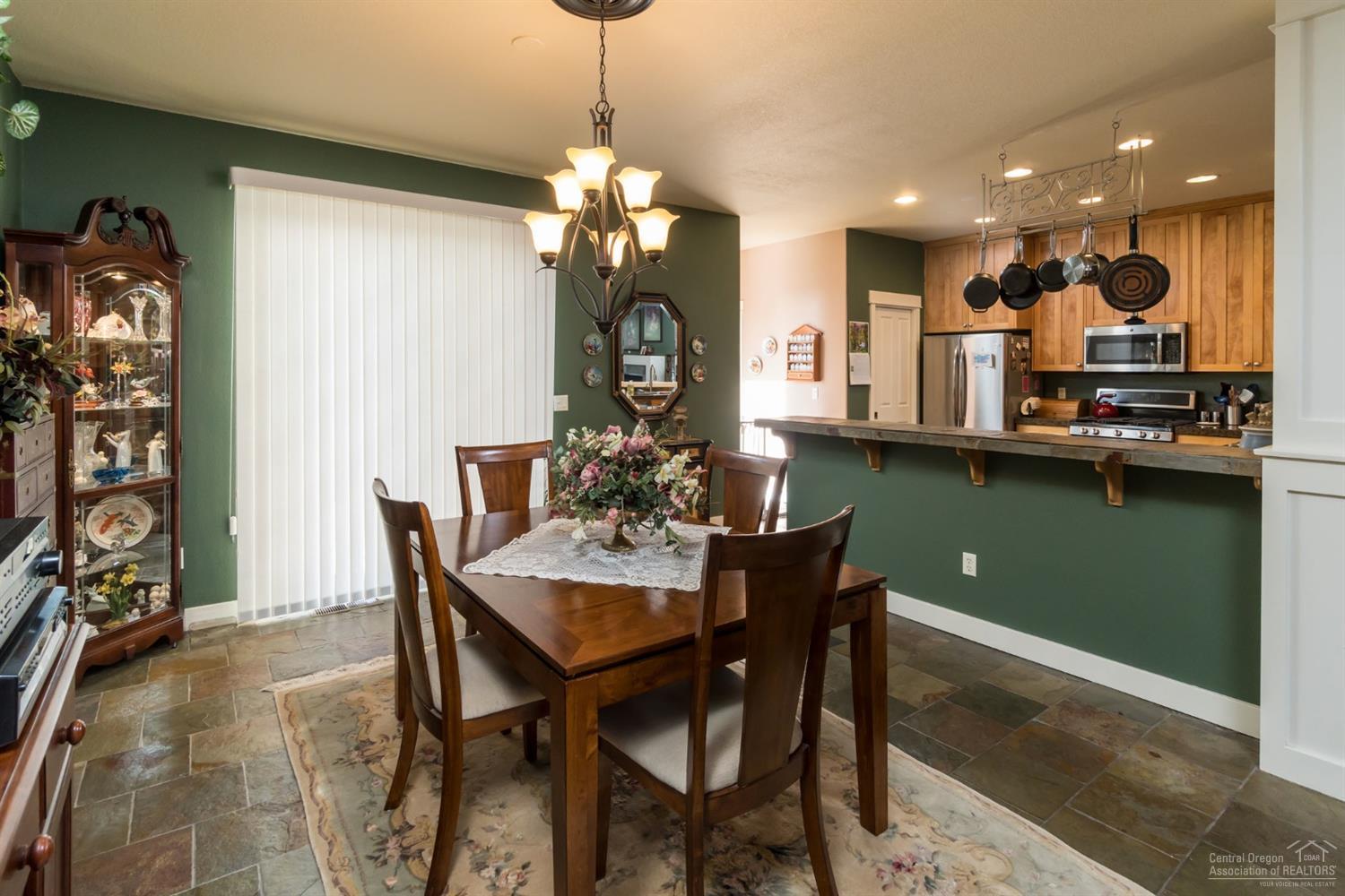 Skyliner Summit - Residential