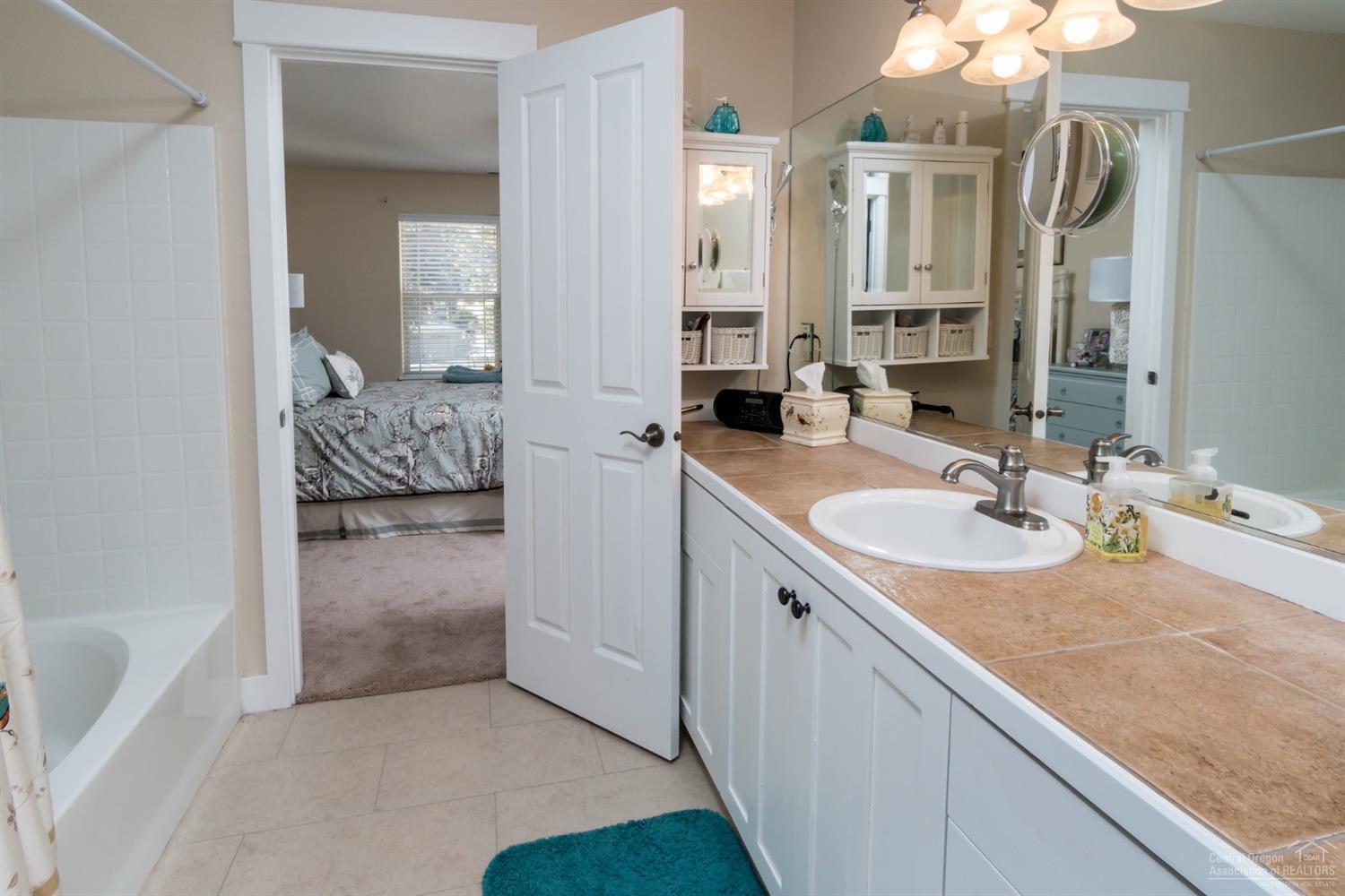 Skyliner Summit - Residential