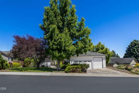 Tiny photo for 4255 SW Ben Hogan Drive, Redmond, OR 97756 (MLS # 220224830)